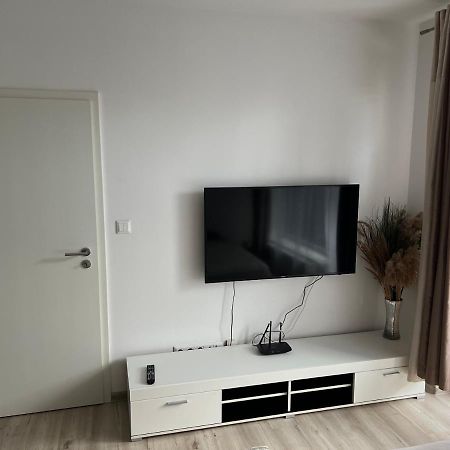 Beautiful 2 Bedroom Apartment Prostějov Dış mekan fotoğraf