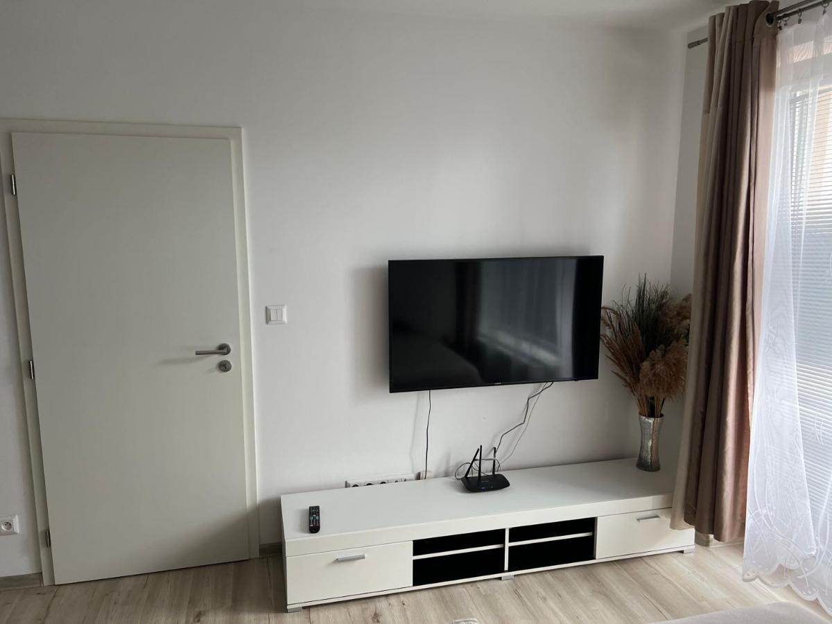 Beautiful 2 Bedroom Apartment Prostějov Dış mekan fotoğraf